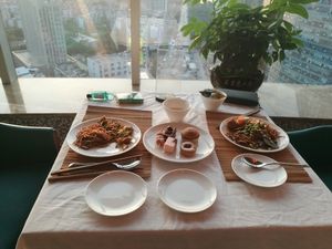 stunning views of the city at Ruyixuan in Wuhan