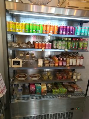 buddha bowls, drinks and juices, vegan sweets, fruits at Hot Vog in Paris