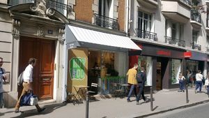 Hot Vog at Hot Vog in Paris