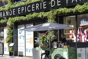 Hot Vog at Hot Vog in Paris