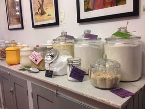 Section vrac bio et vegan at Les Gourmandises Louca  in Quebec