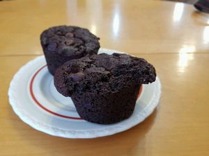 Super bon muffin au chocolat! at Les Gourmandises Louca  in Quebec