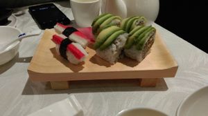 Veggie crab and avocado rolls at Tong De Veggie 同德素食 in Kowloon