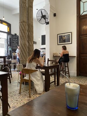   at El Cafe in Havana