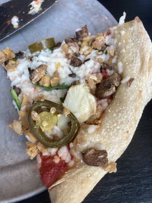 Vegan cheese, tempeh, jalapeño, mushroom, artichoke 👏 at Mellow Mushroom in Savannah