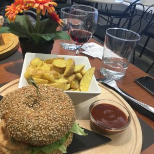 Vegan hamburger at Healthy Bites in Athens