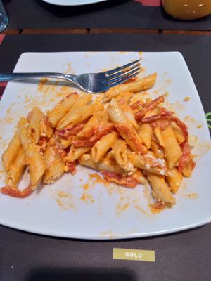 Vegan pasta salad at Healthy Bites in Athens