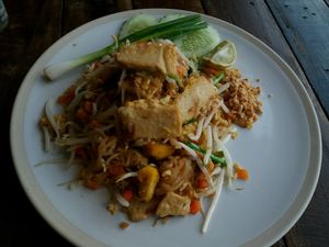 Pad Thai with tofu at Mama Cindy Restaurant in Khao Lak