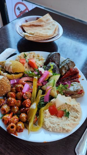 Single-person vegan platter at The Olive Branch in Wivenhoe