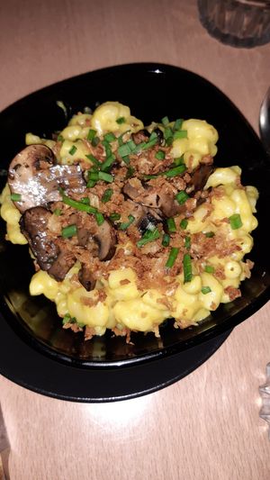 Mac and cheese at Down the Hatch in Liverpool