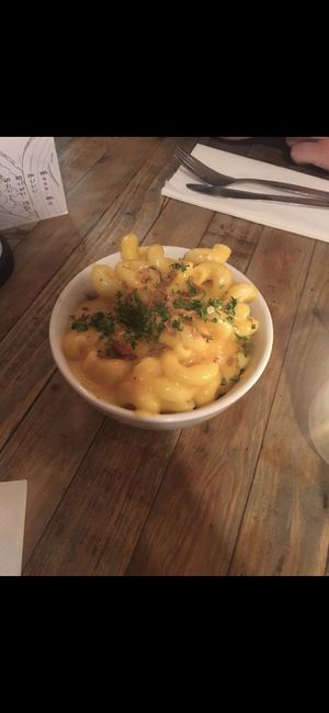 Mac n Cheese  at Down the Hatch in Liverpool