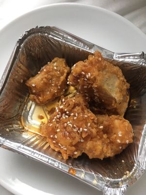 Nugs at Down the Hatch in Liverpool