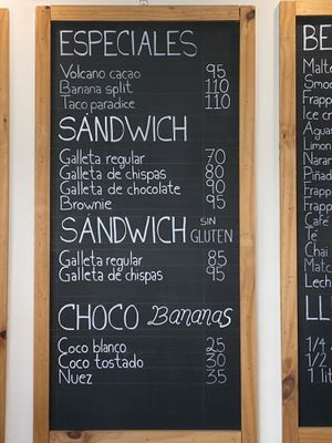 Menu at Vegan Parad-ice in Cruz De Huanacaxtle