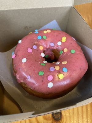 The “Doe!” donut  at Doe Donuts in Portland