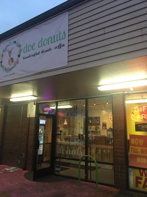 Open early! at Doe Donuts in Portland