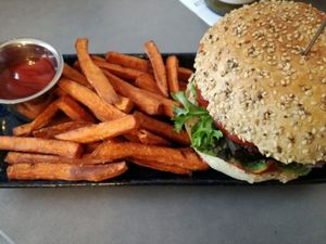 burger at Attila Hildmann Organic Snackbar I in Berlin