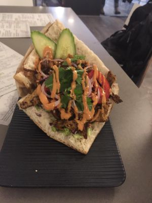 Veganer Döner, super kross und alles frisch  at Attila Hildmann Organic Snackbar I in Berlin