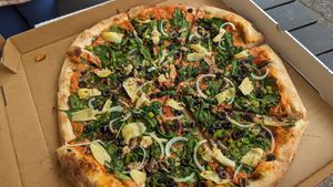 Vegan Utopia Pizza at Pizza Head in St Louis