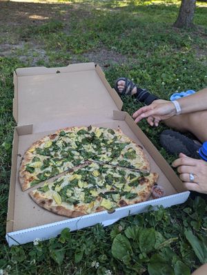 Spinach artichoke pizza at Pizza Head in St Louis
