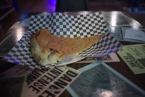 Vegan pizza at Pizza Head in St Louis