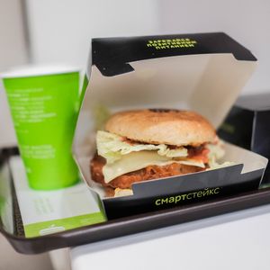 Cheeseburger at Smartsteaks in Kharkiv