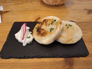 Tortitas de patata rellenas de setas con veganesa. at La Raposa del Poble Sec in Barcelona