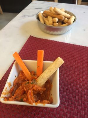 Complimentary breadsticks  at La Raposa del Poble Sec in Barcelona