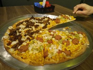 Half paulista, half da casa at Opte Pizzas in Curitiba