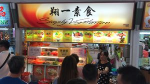 a good selection of vegetarian dishes  at Simply Vegetarian - Food Stall in East Singapore
