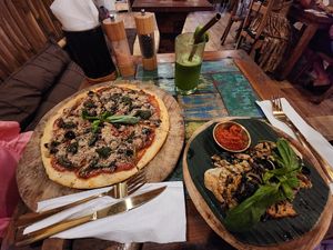 Delicious Vegan Food at Atman Nourish Kafe in Ubud
