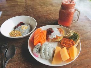 Breakfast at Wonderland Healing Center Vegan Buffet in Koh Phangan