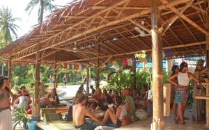 Wonderland Cafe & Juice Bar at Wonderland Healing Center Vegan Buffet in Koh Phangan