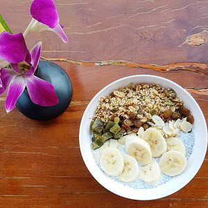 Chia breakfast bowl at Wonderland Healing Center Vegan Buffet in Koh Phangan
