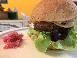 Cheeseburger! at Barefood Bangkok in Bangkok