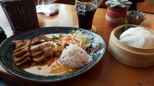 Curry with vegan duck at Chay Long in Berlin