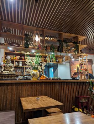  at Chay Long in Berlin