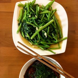 vietnamese spinach in a garlic soy sauce.  at Chay Long in Berlin