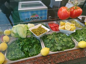 Fresh veggies and herbs for the wrap at Cigköftem in Den Bosch