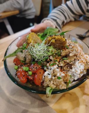 Ensalada at Mapa Verde in San Sebastian