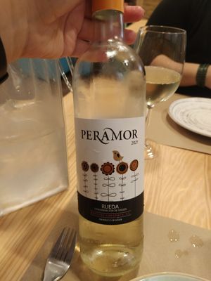 Wonderful wine at Mapa Verde in San Sebastian