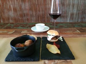 veggie meatballs and mini vegan burger at Mapa Verde in San Sebastian