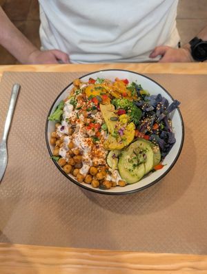 Chickpea bowl at Mapa Verde in San Sebastian