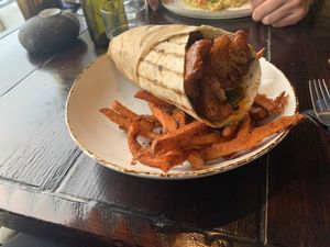 Wrap mit Blumenkohl  at Sjavarborg Restaurant in Hvammstangi