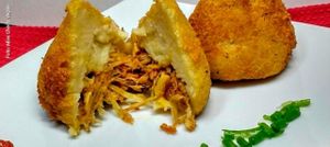 temos coxinha de jaca também  at Las Vegans in Rio De Janeiro