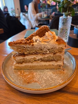 Biscoff karamel torte at Rosenberg in Potsdam