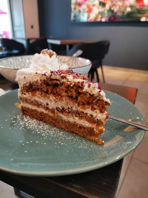 Karroten Torte auf dem Kokosmilch at Rosenberg in Potsdam