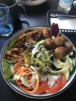Mediterranean bowl  at Rosenberg in Potsdam
