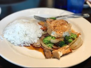 Teriyaki Tofu with steamed rice  at Tokyo in Chattanooga