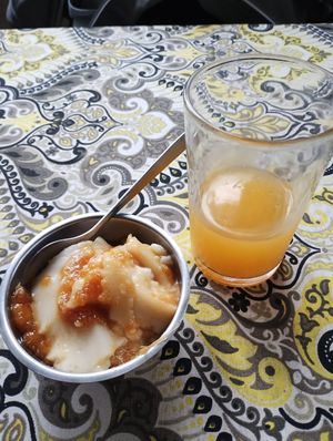 Fresh fruit pudding of fruit at Govinda Restaurante e Pizzaria Vegetariana in Porto Alegre