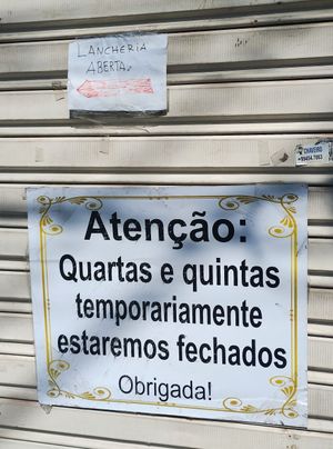 Aviso... Noticed... at Govinda Restaurante e Pizzaria Vegetariana in Porto Alegre